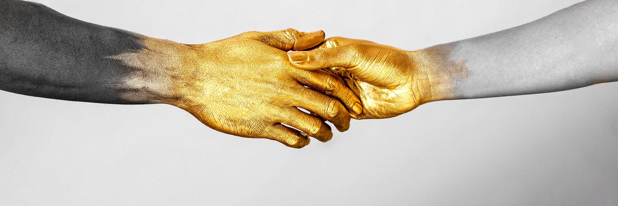 golden-handshake-2JC041D_ready.jpg