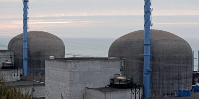 Flamanville operating nuclear power in 2013 from Alamy 11Nov21 575x375