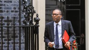 Westminster, London, UK. 30th Nov, 2021. Kwasi Kwarteng MP, Secretary of State for Business Energy and Industrial Strategy, Ministers attend a Cabinet Meeting at 10 Downing Street this morning. Credit: Imageplotter/Alamy Live News