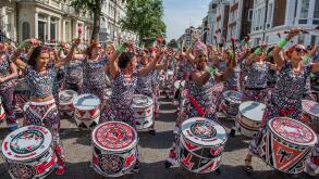 London, UK. 28th Aug, 2017. The Batala drum band from Brazil - The Monday of the Notting Hill Carnival. The annual event on the streets of the Royal Borough of Kensington and Chelsea, over the August bank holiday weekend. It is led by members of the Briti