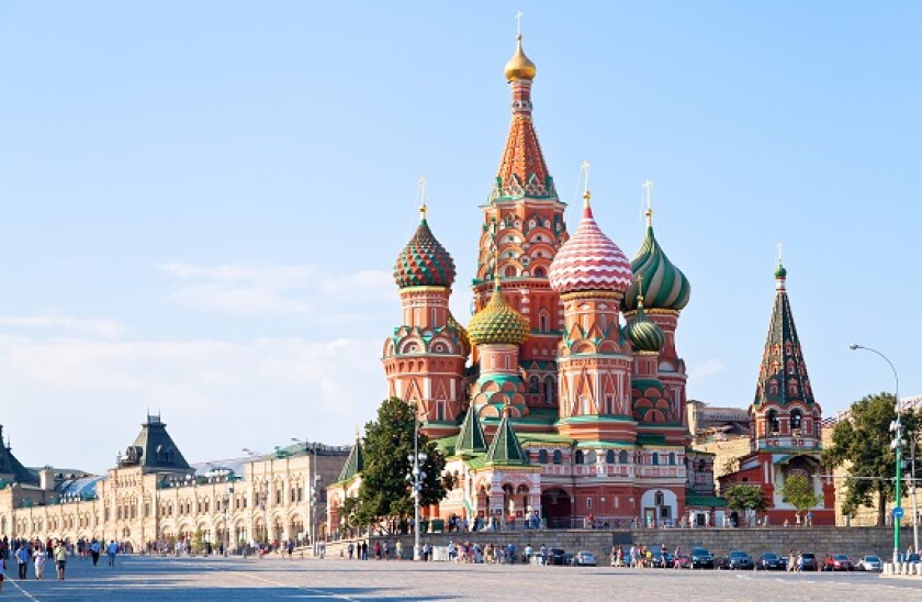 Moscow_red_square_Adobe_575x375