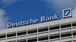 Deutsche Bank, Otto-Suhr-Allee, Charlottenburg, Berlin, Deutschland