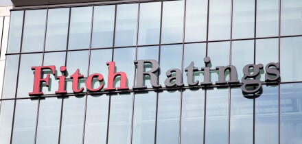 26/10/2013 The headquarters of Fitch Ratings in Canary Wharf, financial centre in the Docklands of London, England, UK