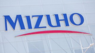 mizuho-alamy-101025.jpg