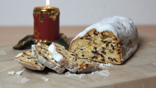 Stollen (traditional german christmas cake)