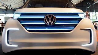 Hannover, Germany. 16th June, 2017. Future car Budd-e from Volkswagen, Germany, city of Hannover, 16. June 2017. Photo: Frank May | usage worldwide/dpa/Alamy Live News