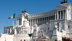 Vittoriano Monument, Altare della Patria, to Vittorio Emanuele II in Piazza Venezia, Rome, Italy