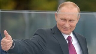 putin_tumbsup_PA_230x150