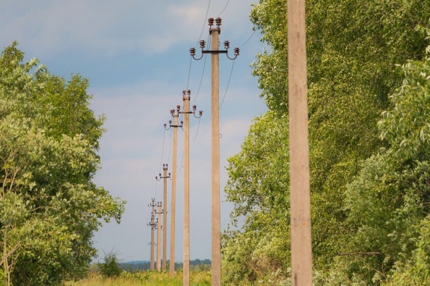 Lithuania electricity cables from Alamy 6Jun22 575x375