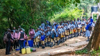 School field trip Uganda Africa from Alamy 26Sep25 575x375.jpg