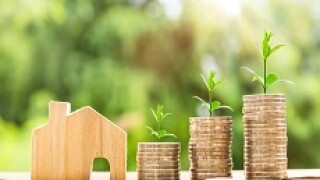 Green_house_coins_Fotolia_230x150