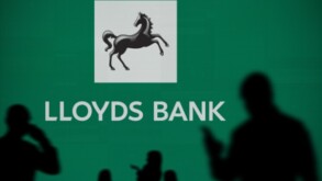 lloyds-alamy-081025.jpg