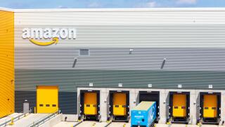 Amazon Derby-Kegworth, Amazon prime delivery Amazon warehouse SEGRO Logistics Park, East Midlands Gateway,Junction 24 M1,East Midlands England UK GB