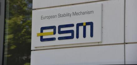 13 June 2021, Luxembourg, Luxemburg: Logo, Schrfitzug of the European Stability Mechanism ESM at the office building Photo: Horst Galuschka/dpa