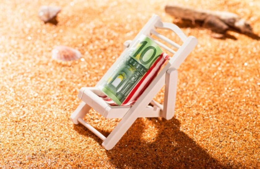 Sunbathing euro note Alamy 575x375 24Jun21