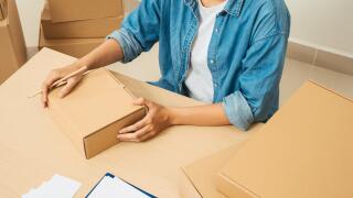 Shipping shopping online small business entrepreneur SME or freelance