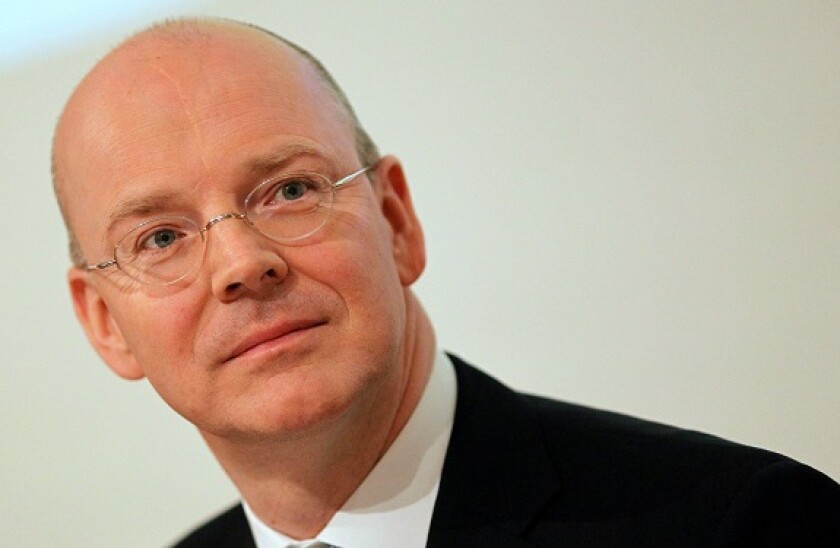 Martin_Blessing_2_alamy_575_375