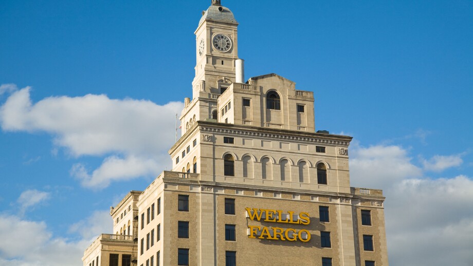 IOWA Davenport Wells Fargo building in downtown business district