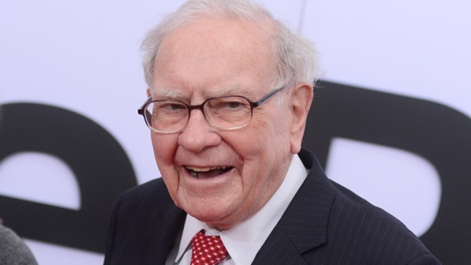 Buffett, Warren (Berkshire Hathaway) in 2017 from Alamy 10Oct24 575x375.jpg