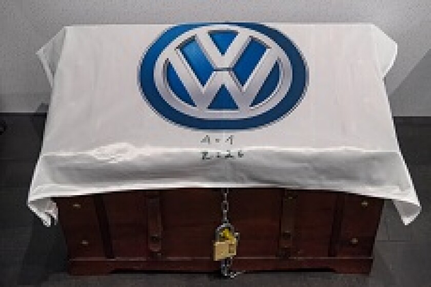 Volkswagenlogo_PA_230x153