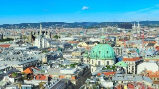Vienna skyline from Alamy 17May21 575x375