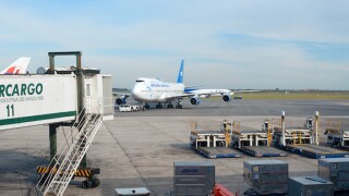 Aerolineas Argentinas, Ezeiza, Adobe, Argentina, AA2000, Aeropuertos Argentina, LatAm, 575