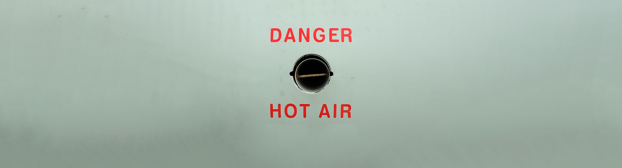 danger-hot-air-alamy-BB2M03-28jun24-ready3.jpg