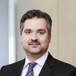 Armbruster, Tim (KfW) from KfW for use Copyright KfW Alex Habermehl 575x375 v2.jpg