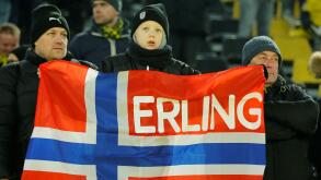 Soccer Football - Bundesliga - Borussia Dortmund v FC Cologne - Signal Iduna Park, Dortmund, Germany - January 24, 2020   Fans inside the stadium hold up a Norway flag including the name of Borussia Dortmund's Erling Braut Haaland   REUTERS/Leon Kuegeler 