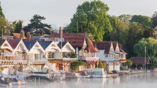 England, Oxfordshire, Henley-on-Thames, Boathouses and River Thames
