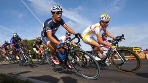 Dana Point, California, USA. 4th May, 2014. Men's Pro riders lead into turn two early on in Sunday's race.The 8th Annual 2014 Dana Point Grand Prix of Cycling, a one day classic run in honor of former US Marine, the late John Johnson who died of mesotheli