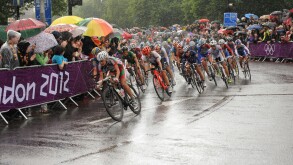 The peloton in the women's cycling road race at the London 2012 Olympics