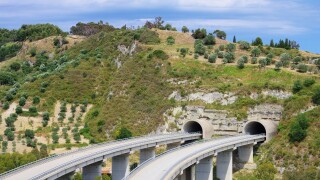 Autobahnbruecke und Tunnel - highway bridgeand tunnel 01