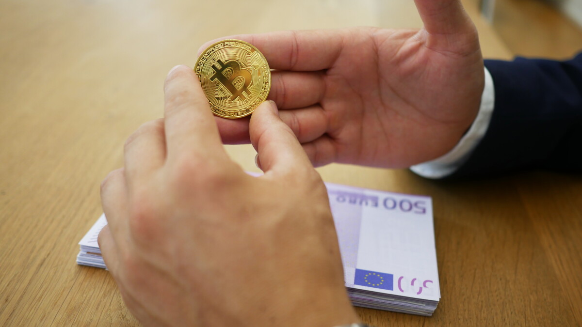 Self-hosted wallets and decentralised crypto exchanges: DAC 8's Achilles' heel - Vimarsana News