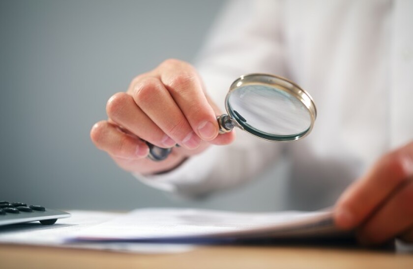 Magnifying_glass_Adobe_575x375_050220