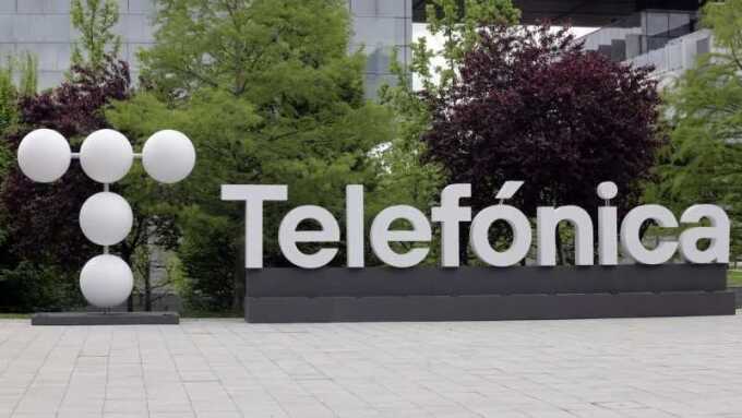 telefonica sign.jpg