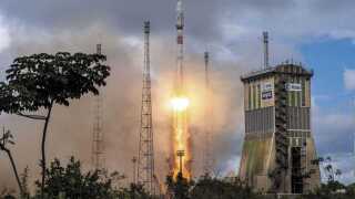 OneWeb 13 launch b.jpg