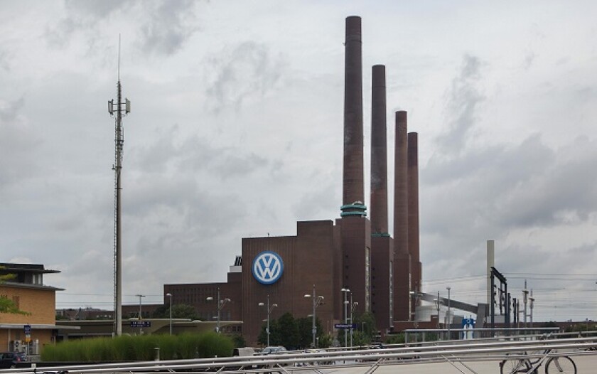 Volkswagen thermal cogeneration power Wolfsburg from Alamy 24Jan22 575x375