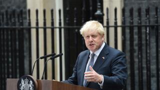 London, UK. 7th July, 2022. Prime Minister Boris Johnson makes his resignation speech from a lectern outside No10 Downing Street. Credit: MARTIN DALTON/Alamy Live News
