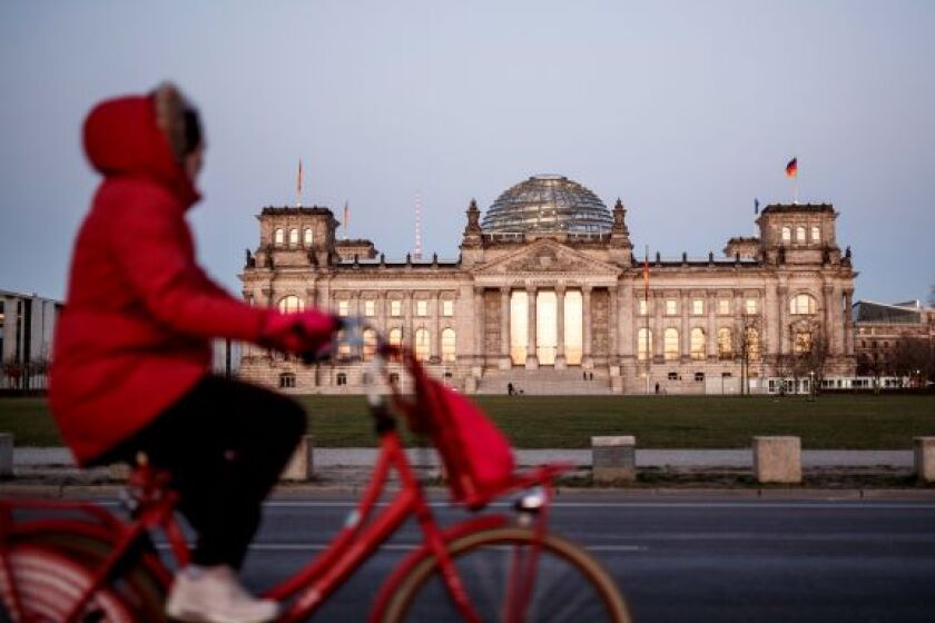 Reichstag_Berlin_Germany_24Mar20_PA_575x375