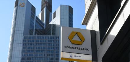 16 March 2026, Hesse, Frankfurt/Main: A logo is displayed on the facade of a Commerzbank branch. The major Italian bank Unicredit wants to buy Commerzbank. It is submitting an official takeover bid for the DAX-listed group, as Unicredit announced in Milan