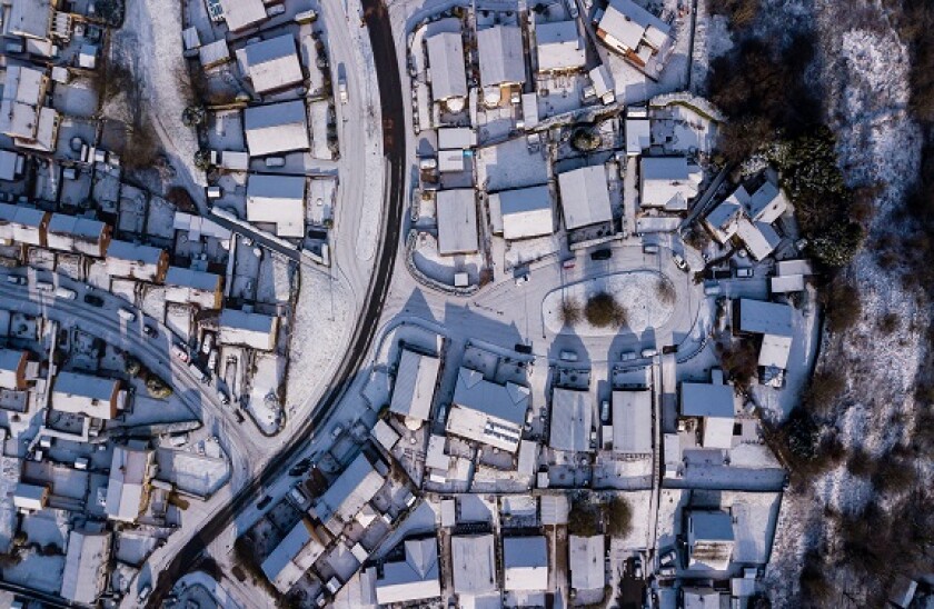 Snowy_houses_Adobe_575x375_05jan21