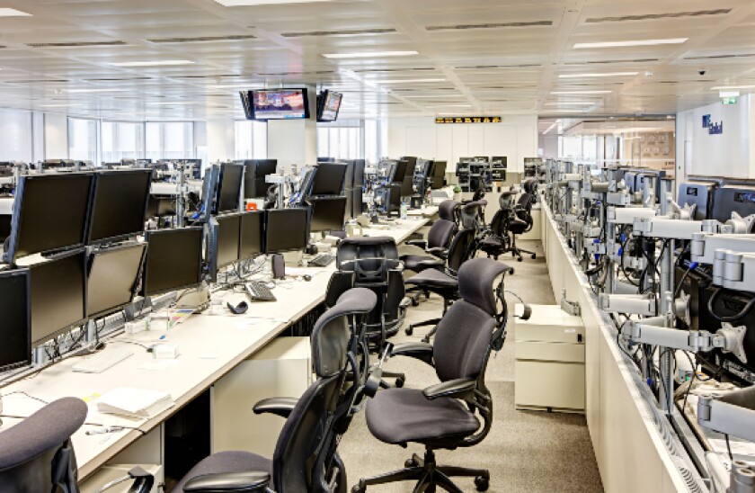 alamy 2021-07-08 empty office 575x375