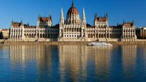 The Parliament (Orszaghaz) across River Danube at sunset, UNESCO World Heritage Site, Budapest, Hungary, Europe