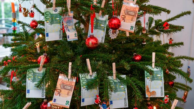 christmas tree, donation, gift of money