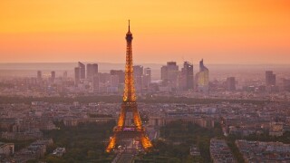Paris_alamy_575_375