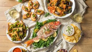 Feast_alamy_5Apr23