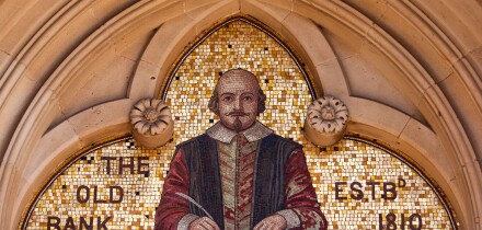 Warwickshire, Stratford on Avon, Chapel Street, Old Bank Building, Shakespeare mosaic above doorway