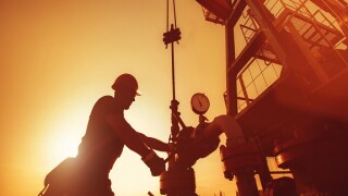 AdobeStock_oil_worker_575x375_13July2020