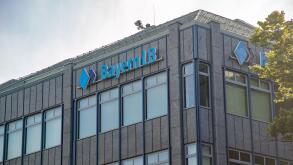 August 12, 2022, Munich, Bavaria, Germany: Die Zentrale der Bayerischen Landesbank am 13. Juli 2020 in MA¼nchen. Die Landesbank gehA¶rt zu 75% dem Freistaat Bayern und zu 25% dem bayerischen Sparkassenverband. -- The headquarters of the BayernLB seen in M